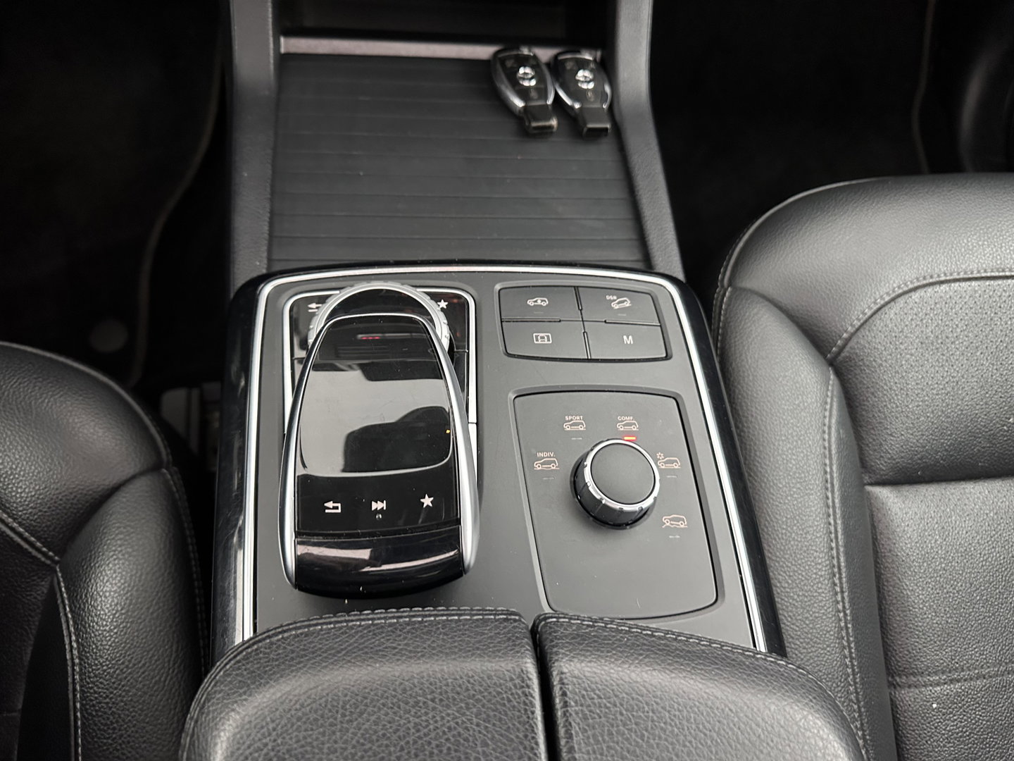 Mercedes-Benz GLE 350 d 4MATIC AMG Sport Edition (INCL-BTW) *PANO | DISTRONIC-PLUS | LEATHER | FULL-LED | BLINDSPOT | HARMAN/KARDON | TOPVIEW | MEMORY-PACK | AIRSUSPENSION | HEATED-COMFORTSEATS | NAVI-FULLMAP | PRIVACYGLASS | 21"ALU*