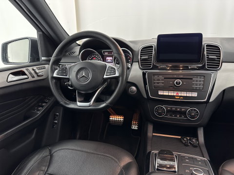Mercedes-Benz GLE 350 d 4MATIC AMG Sport Edition (INCL-BTW) *PANO | DISTRONIC-PLUS | LEATHER | FULL-LED | BLINDSPOT | HARMAN/KARDON | TOPVIEW | MEMORY-PACK | AIRSUSPENSION | HEATED-COMFORTSEATS | NAVI-FULLMAP | PRIVACYGLASS | 21"ALU*