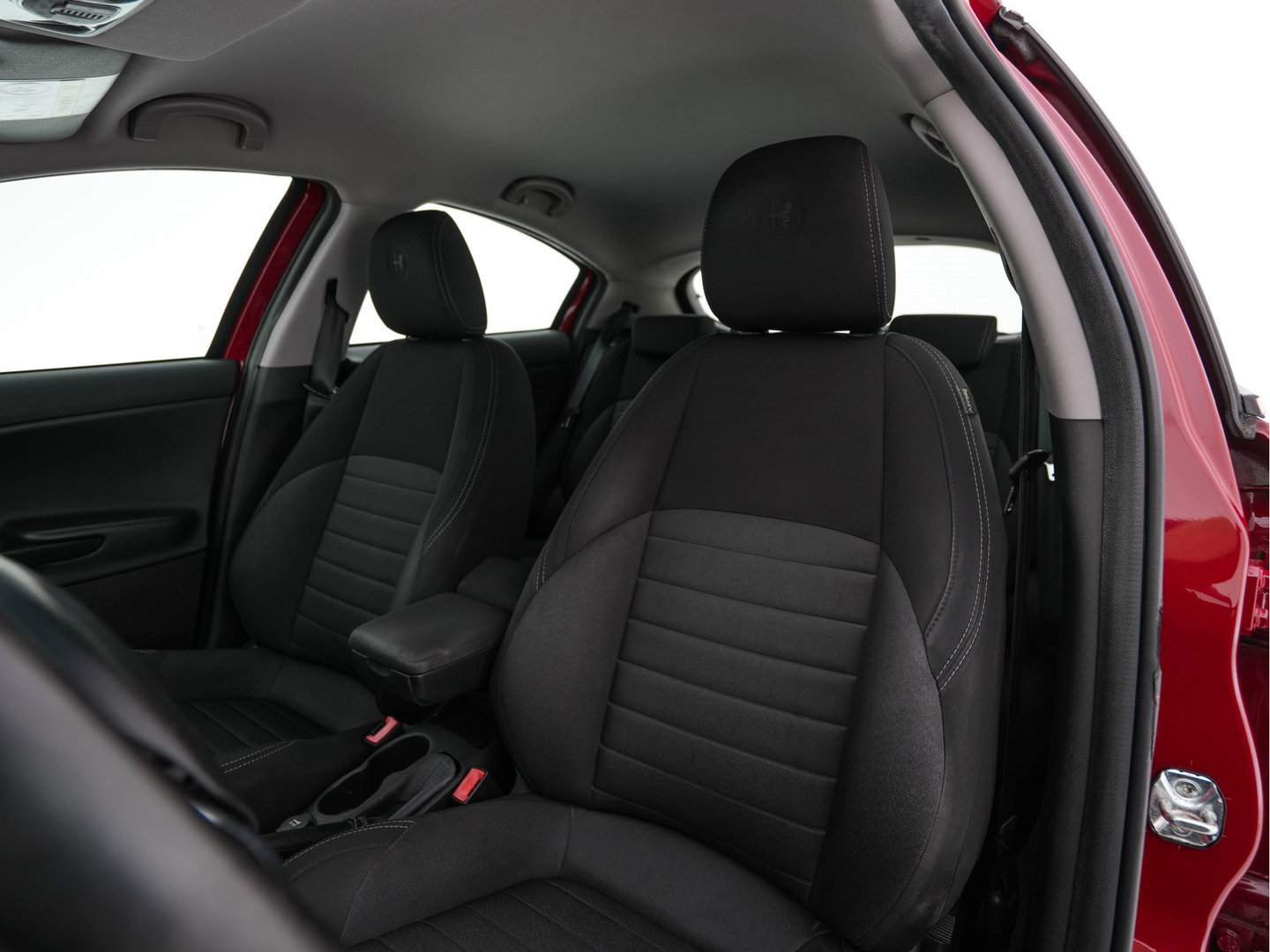 Alfa Romeo Giulietta 1.6 JTDm Super Aut. *NAVI-FULLMAP | SPORTSEATS | SHIFTPADDLES | ECC | PDC | CRUISE | 18''ALU*