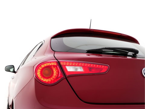 Alfa Romeo Giulietta 1.6 JTDm Super Aut. *NAVI-FULLMAP | SPORTSEATS | SHIFTPADDLES | ECC | PDC | CRUISE | 18''ALU*