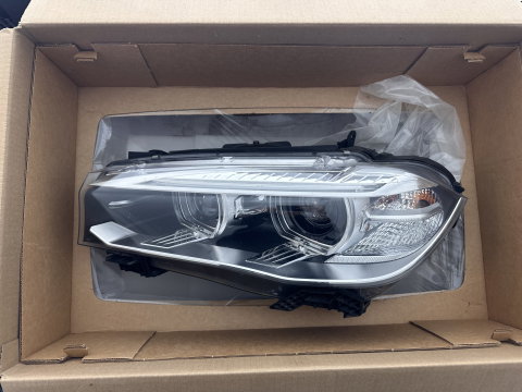 BMW X5 xDrive40d *Right-Hand-Drive* M-Sportpack High Executive [ 7-Pers. ] Aut. *LEATHER | XENON | MEMORY-PACK | HEATED-SPORTSEATS | NAVI-FULLMAP | SHIFTPADDLES | PRIVACYGLASS | ECC | TOWBAR | PDC | CRUISE | 20''ALU*