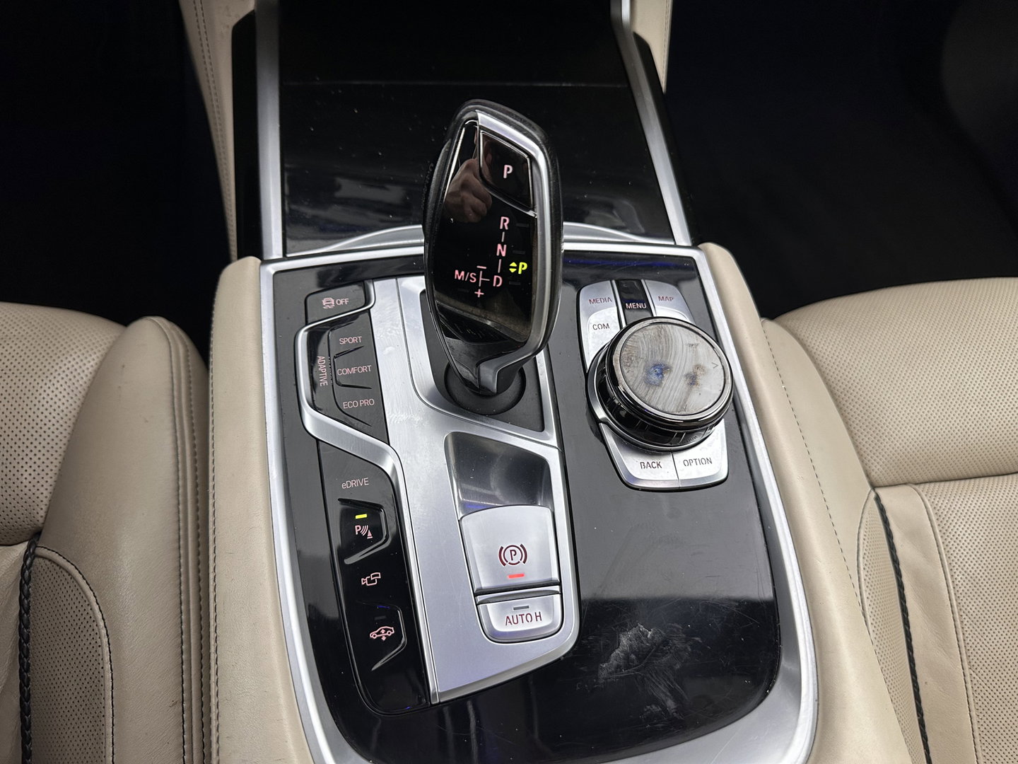 BMW 7 Serie 740Le xDrive iPerformance High Executive (Plug-In) Aut. *PANO | LEATHER | MASSAGE | HARMAN/KARDON | MEMORY-PACK | BLIS | TOPVIEW |  HEAD-UP | ADAPTIVE-CRUISE | FULL-LED | ENTERTAINMENT | DAB+ | ..
