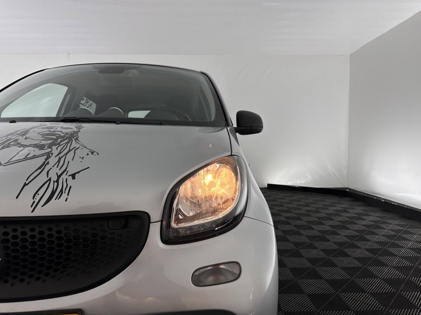 Smart Forfour 1.0 Essential Edition *AIRCO | CRUISE | COMFORTSEATS | RADIO-MP3*