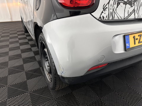 Smart Forfour 1.0 Essential Edition *AIRCO | CRUISE | COMFORTSEATS | RADIO-MP3*