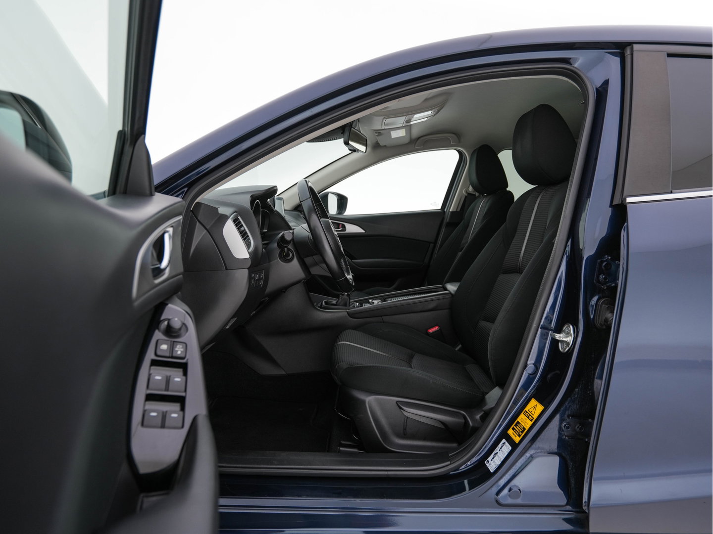 Mazda 3 2.2 SkyActiv-D 150 SkyLease *HEATED-COMFORTSEATS | NAVI-FULLMAP | DAB+ | PRIVACYGLASS | ECC | PDC | CRUISE | 18''ALU*