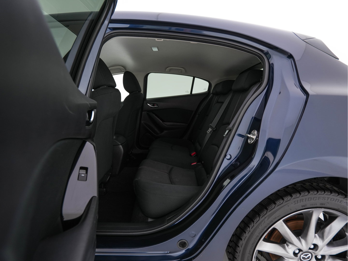 Mazda 3 2.2 SkyActiv-D 150 SkyLease *HEATED-COMFORTSEATS | NAVI-FULLMAP | DAB+ | PRIVACYGLASS | ECC | PDC | CRUISE | 18''ALU*
