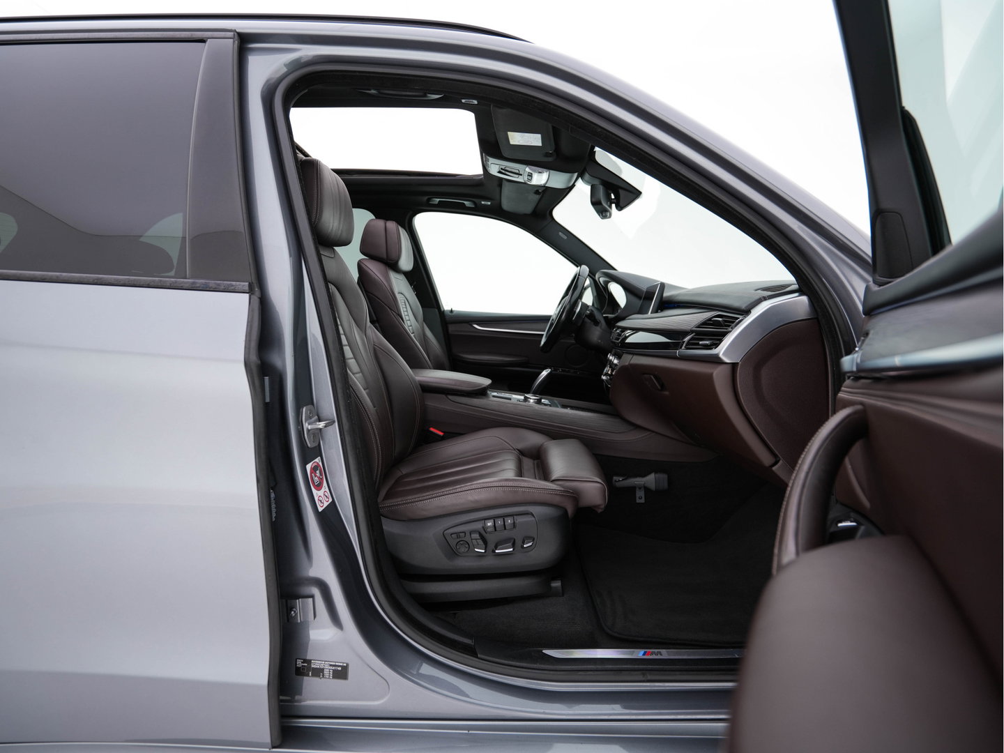 BMW X5 (Plug-In) xDrive40e M-Sportpack iPerformance High Executive Aut. *PANO | LEATHER | FULL-LED | MEMORY-PACK | BLINDSPOT | CAMERA | HIFI-SOUND | NAVI-FULLMAP | SHIFT-PADDLES | PRIVACYGLASS | ECC | HEAD-UP | PDC | CRUISE | 20''ALU*