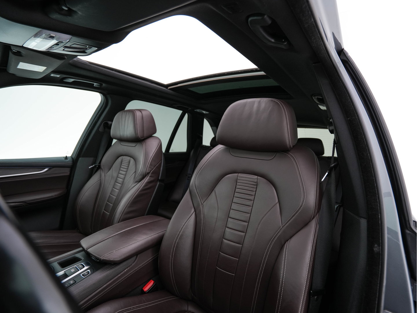 BMW X5 (Plug-In) xDrive40e M-Sportpack iPerformance High Executive Aut. *PANO | LEATHER | FULL-LED | MEMORY-PACK | BLINDSPOT | CAMERA | HIFI-SOUND | NAVI-FULLMAP | SHIFT-PADDLES | PRIVACYGLASS | ECC | HEAD-UP | PDC | CRUISE | 20''ALU*