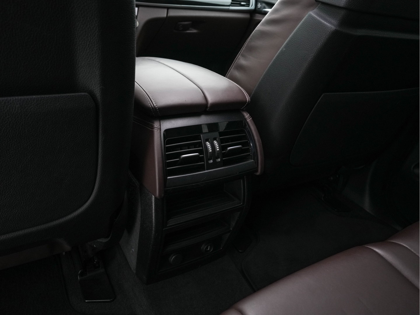 BMW X5 (Plug-In) xDrive40e M-Sportpack iPerformance High Executive Aut. *PANO | LEATHER | FULL-LED | MEMORY-PACK | BLINDSPOT | CAMERA | HIFI-SOUND | NAVI-FULLMAP | SHIFT-PADDLES | PRIVACYGLASS | ECC | HEAD-UP | PDC | CRUISE | 20''ALU*