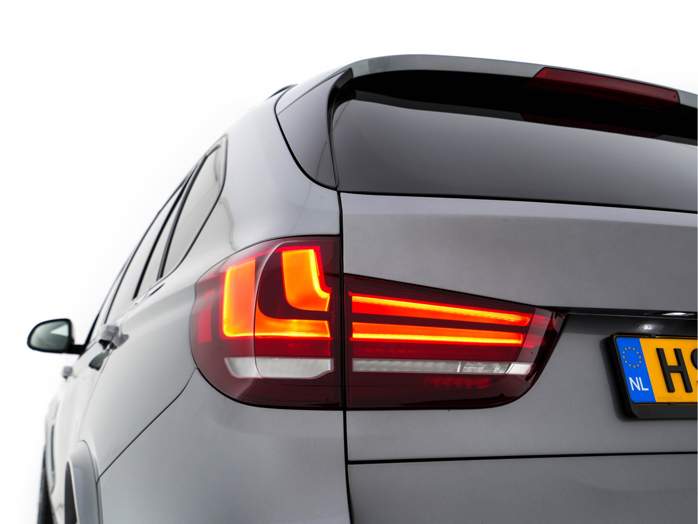 BMW X5 (Plug-In) xDrive40e M-Sportpack iPerformance High Executive Aut. *PANO | LEATHER | FULL-LED | MEMORY-PACK | BLINDSPOT | CAMERA | HIFI-SOUND | NAVI-FULLMAP | SHIFT-PADDLES | PRIVACYGLASS | ECC | HEAD-UP | PDC | CRUISE | 20''ALU*