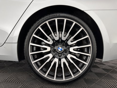 BMW 5 Serie 530e iPerformance High Executive (Plug-in) Aut.*PANO | LEATHER | FULL-LED | TOPVIEW | KEYLESS | HARMAN/KARDON | BLINDSPOT | MEMORY-PACK | HEATED-COMFORTSEATS | DIGI-COCKPIT | AMBIENTLIGHT | NAVI-FULLMAP | 20''ALU*