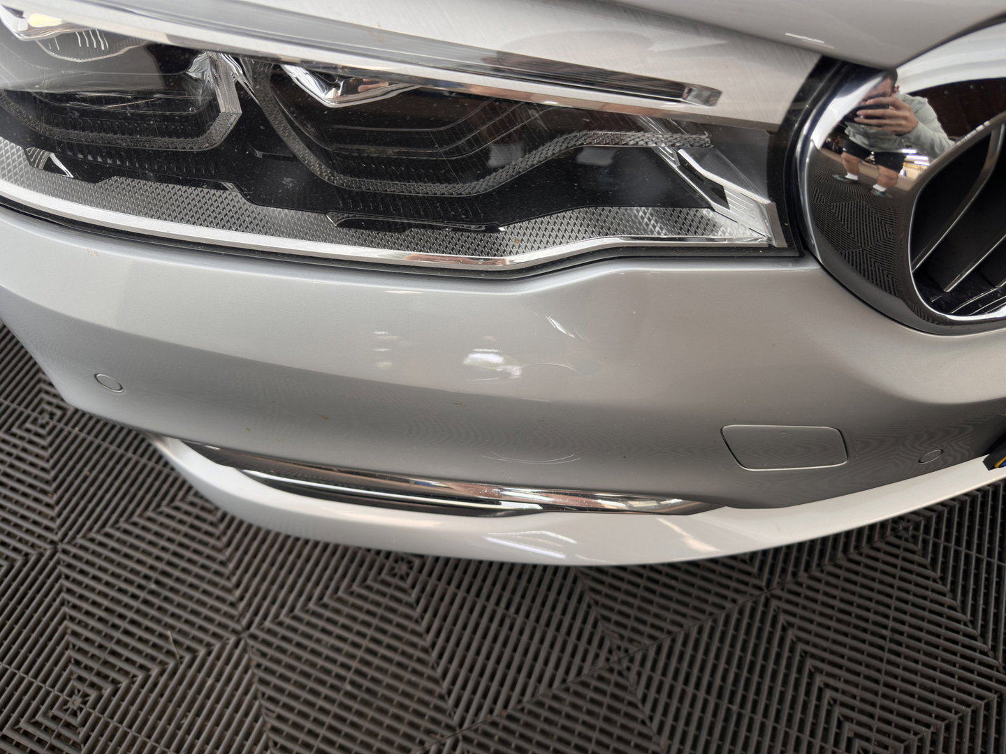 BMW 5 Serie 530e iPerformance High Executive (Plug-in) Aut.*PANO | LEATHER | FULL-LED | TOPVIEW | KEYLESS | HARMAN/KARDON | BLINDSPOT | MEMORY-PACK | HEATED-COMFORTSEATS | DIGI-COCKPIT | AMBIENTLIGHT | NAVI-FULLMAP | 20''ALU*