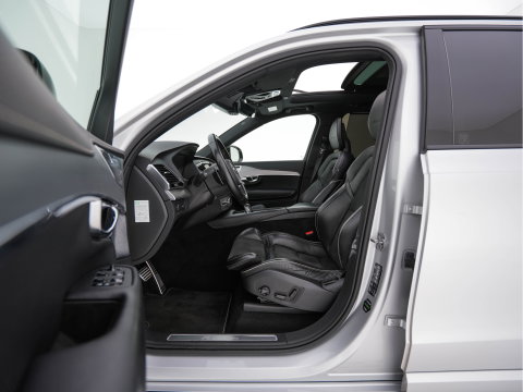 Volvo XC90 2.0 B5 AWD Inscription R-Design Intro Edition [7-Pers.] Aut. *PANO | LEATHER-ALCANTARA | FULL-LED | MEMORY-PACK | BOWERS&WILKINS | BLINDSPOT | KEYLESS | DIGI-COCKPIT | NAVI-FULLMAP | PRIVACYGLASS | HEATED-SPORTSEATS | TOWBAR | 20''ALU*
