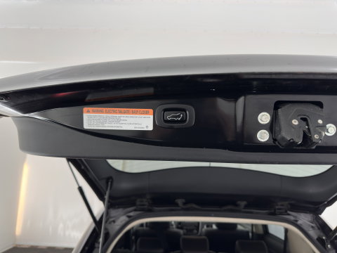 Mitsubishi Outlander 2.0 PHEV Instyle+ (Plug-In) Aut.* FULL-LEATHER | XENON | NAVI-FULLMAP | KEYLESS | CAMERA | HEATED-COMFORTSEATS | ECC | SHIFT-PADDELS | PDC | CRUISE | DAB | TOWBAR | PRIVACY-GLASS | LANE-ASSIST | 18'' ALU*