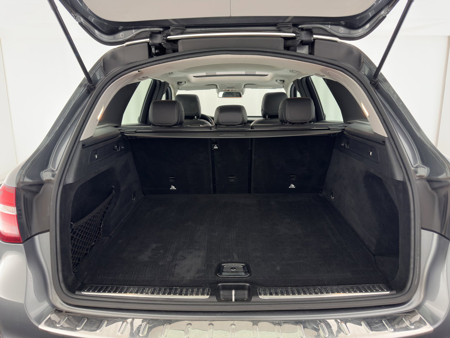 Mercedes-Benz GLC 220d 4MATIC Premium Plus (INCL-BTW) *PANO | LEATHER | FULL-LED | MEMORY-PACK | TOPVIEW | BLINDSPOT | HEATED-COMFORTSEATS | NAVI-FULLMAP | ECC | PDC | CRUISE | SHIFTPADDLES | TOWBAR | 18''ALU*