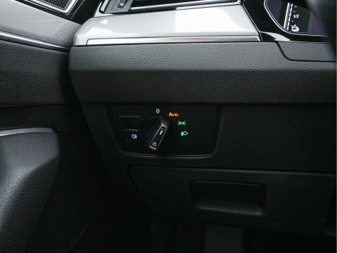 Volkswagen Passat 1.4 TSI GTE Business (Plug-In) (INCL-BTW) Aut. *FULL-LED | DIGI-COCKPIT | ADAPTIVE-CRUISE | NAVI-FULLMAP | KEYLESS | DAB+ | COMFORT-SEATS | SHIFTPADDLES | PRIVACY-GLASS | PDC | CAMERA | CARPLAY | 17''ALU*