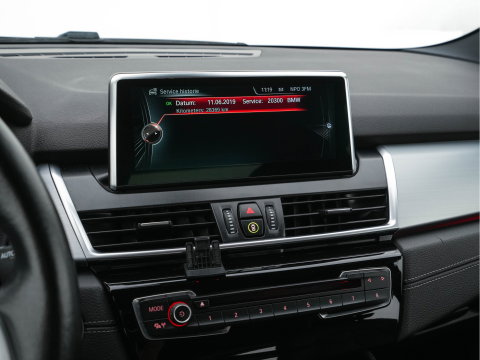 BMW 2 Serie Active Tourer 216d Sportline Corporate Lease High Executive Aut. *LEATHER | FULL-LED | HEATED-SPORTSEATS | NAVI-FULLMAP | ECC | HEAD-UP | PDC | CRUISE | 18''ALU*