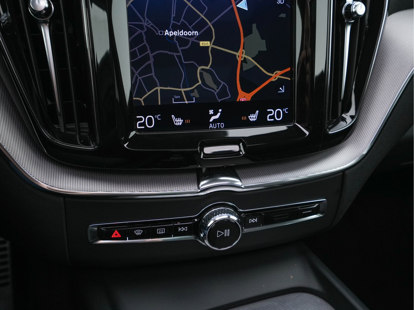 Volvo XC60 2.0 B5 R-Design Business Pro (INCL-BTW) Aut. *PANO | LEATHER | MEMORY-PACK | HEATED-SPORTSEATS | CAMERA | NAVI-FULLMAP | SHIFTPADDLES | PRIVACY-GLASS | AIRSUSPENSION | ECC | PDC | CRUISE | 19''ALU