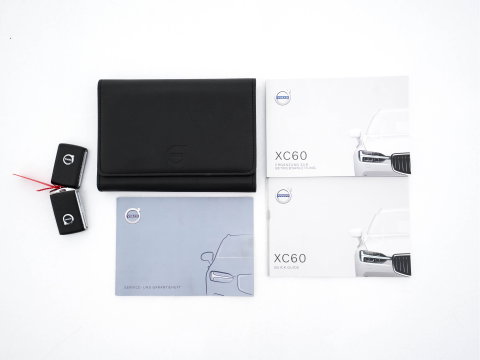 Volvo XC60 2.0 B5 R-Design Business Pro (INCL-BTW) Aut. *PANO | LEATHER | MEMORY-PACK | HEATED-SPORTSEATS | CAMERA | NAVI-FULLMAP | SHIFTPADDLES | PRIVACY-GLASS | AIRSUSPENSION | ECC | PDC | CRUISE | 19''ALU