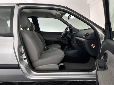 Renault Clio 1.2-16V Community *AIRCO | COMFORTS-SEATS | RADIO-CD*