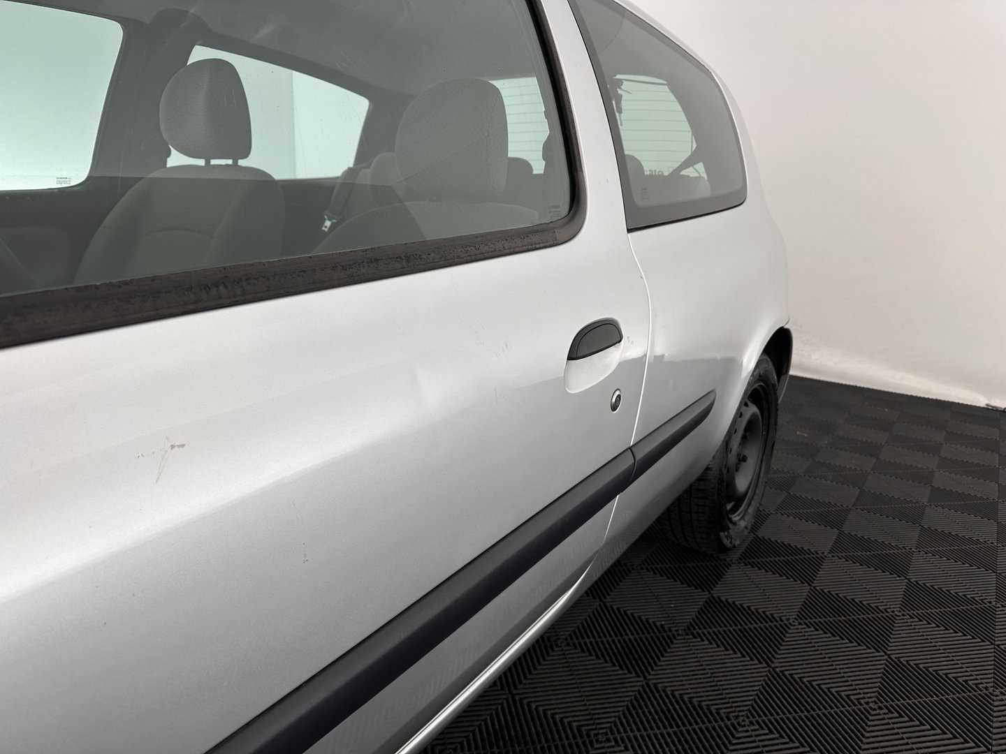 Renault Clio 1.2-16V Community *AIRCO | COMFORTS-SEATS | RADIO-CD*
