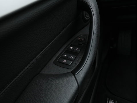 BMW X1 xDrive25e eDrive Edition ( Plug-In ) (INCL-BTW) *LEATHER | FULL-LED | HARMAN/KARDON | CAMERA | HEATED-COMFORTSEATS | NAVI-FULLMAP | ECC | KEYLESS |  PDC | CRUISE | DAB | TOWBAR | HEAD-UP | 17''ALU*