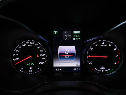 Mercedes-Benz C-Klasse 350 e Lease Edition Aut. *PANO | LUXURY-LEATHER | BURMESTER-AUDIO | FULL-LED | NAVI-FULLMAP | HEATED-SPORTSEATS | CAMERA | AIRMATIC | PRIVACY-GLASS | ECC | CRUISE | KEYLESS | 17''ALU*