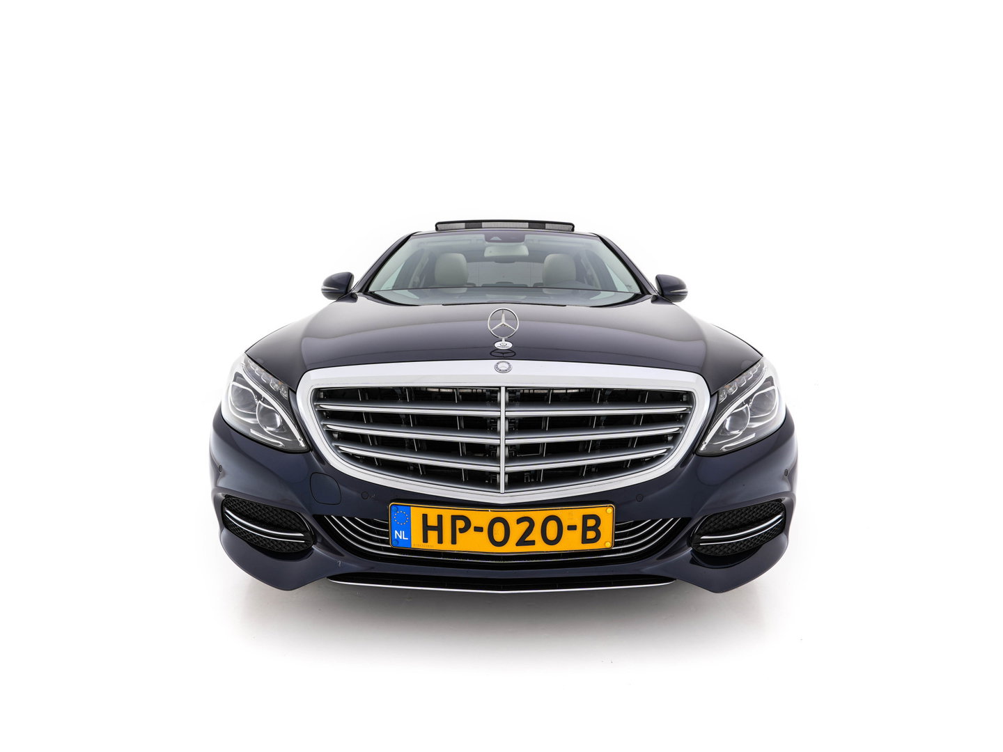 Mercedes-Benz C-Klasse 350 e Lease Edition Aut. *PANO | LUXURY-LEATHER | BURMESTER-AUDIO | FULL-LED | NAVI-FULLMAP | HEATED-SPORTSEATS | CAMERA | AIRMATIC | PRIVACY-GLASS | ECC | CRUISE | KEYLESS | 17''ALU*