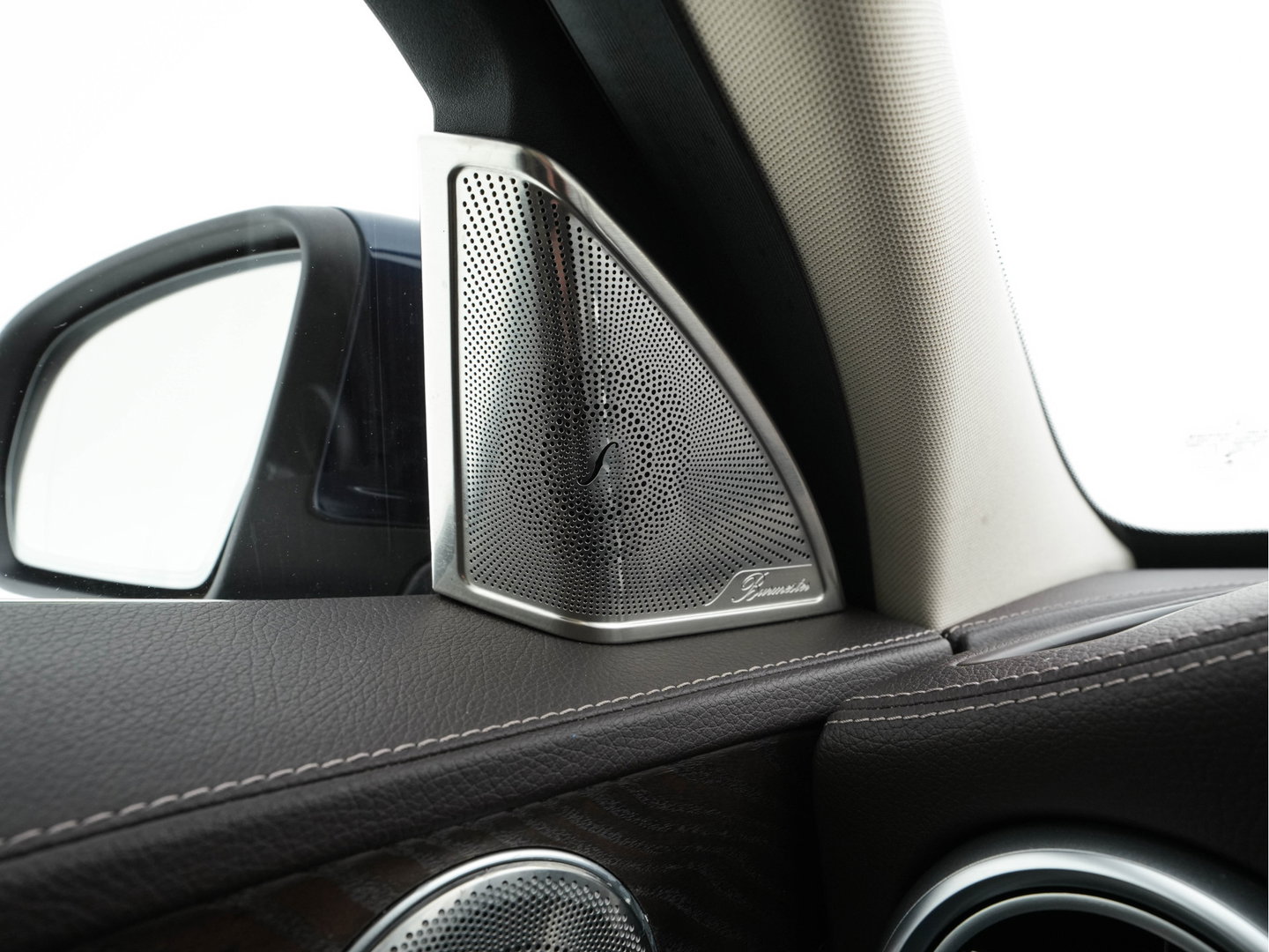 Mercedes-Benz C-Klasse 350 e Lease Edition Aut. *PANO | LUXURY-LEATHER | BURMESTER-AUDIO | FULL-LED | NAVI-FULLMAP | HEATED-SPORTSEATS | CAMERA | AIRMATIC | PRIVACY-GLASS | ECC | CRUISE | KEYLESS | 17''ALU*