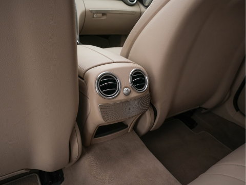 Mercedes-Benz C-Klasse 350 e Lease Edition Aut. *PANO | LUXURY-LEATHER | BURMESTER-AUDIO | FULL-LED | NAVI-FULLMAP | HEATED-SPORTSEATS | CAMERA | AIRMATIC | PRIVACY-GLASS | ECC | CRUISE | KEYLESS | 17''ALU*