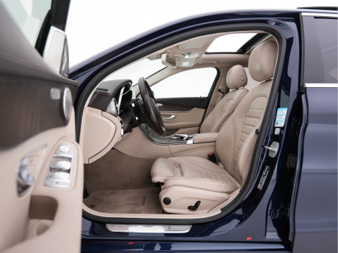 Mercedes-Benz C-Klasse 350 e Lease Edition Aut. *PANO | LUXURY-LEATHER | BURMESTER-AUDIO | FULL-LED | NAVI-FULLMAP | HEATED-SPORTSEATS | CAMERA | AIRMATIC | PRIVACY-GLASS | ECC | CRUISE | KEYLESS | 17''ALU*