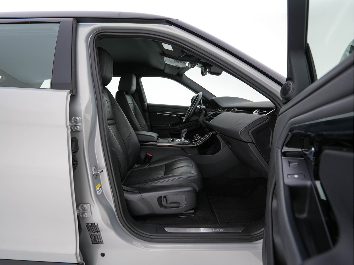 Land Rover Range Rover Evoque 2.0 D180 AWD SE (INCL-BTW) Aut. *LEATHER | FULL-LED | HEATED-COMFORTSEATS | NAVI-FULLMAP | SHIFTPADDLES | CAMERA | ECC | CARPLAY | PDC | CRUISE | 18''ALU*