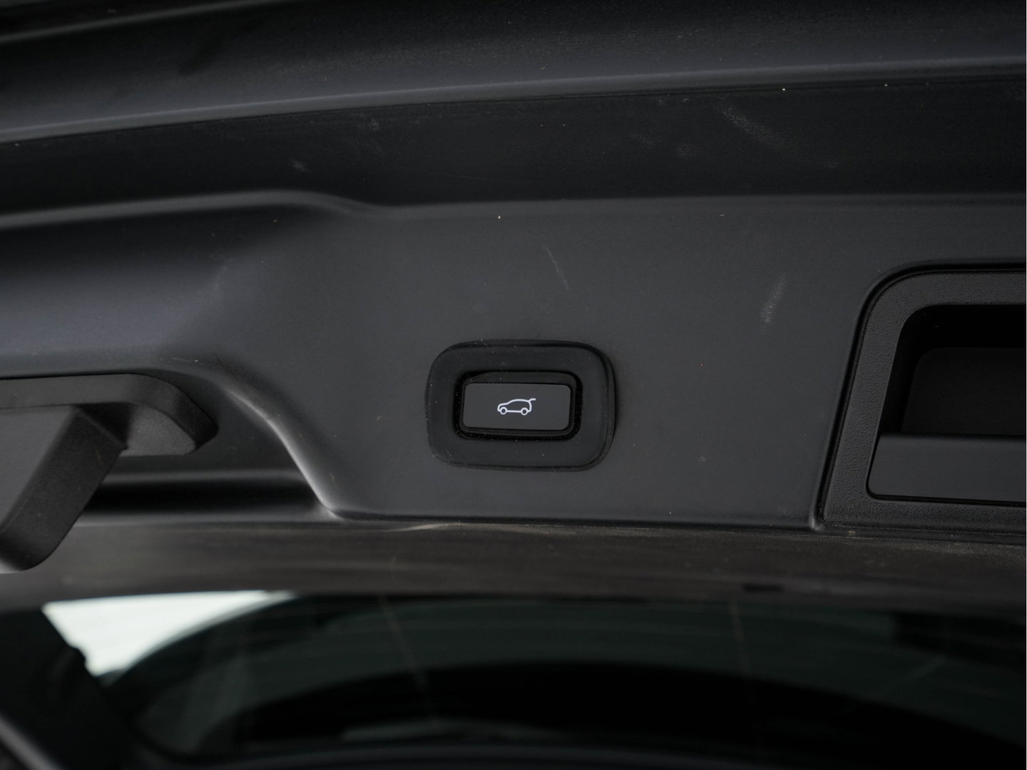 Land Rover Range Rover Evoque 2.0 D180 AWD SE (INCL-BTW) Aut. *LEATHER | FULL-LED | HEATED-COMFORTSEATS | NAVI-FULLMAP | SHIFTPADDLES | CAMERA | ECC | CARPLAY | PDC | CRUISE | 18''ALU*
