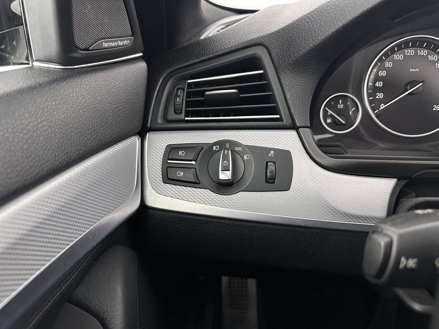 BMW 5 Serie 520i M-Sportpack High Executive Aut. *PANO | LEATHER | XENON | HARMAN/KARDON | HEATED-SPORTSEATS | NAVI-FULLMAP | PRIVACY-GLASS | SHIFTPADDLES | ECC | PDC | CRUISE | 18''ALU*