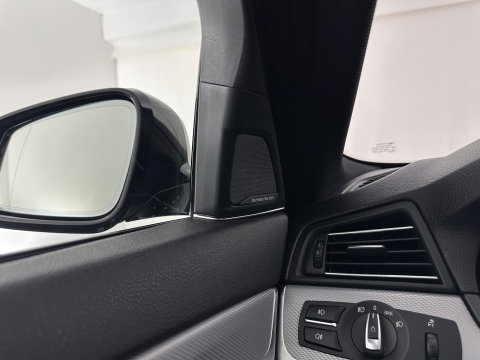 BMW 5 Serie 520i M-Sportpack High Executive Aut. *PANO | LEATHER | XENON | HARMAN/KARDON | HEATED-SPORTSEATS | NAVI-FULLMAP | PRIVACY-GLASS | SHIFTPADDLES | ECC | PDC | CRUISE | 18''ALU*