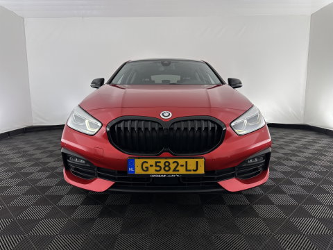BMW 1-serie 116D Executive Edition *DIGI-COCKPIT | FULL-LED | NAVI-FULLMAP | AMBIENTLIGHT | CRUISE | KEYLESS | PRIVACY-GLASS | ECC | PDC | 16"ALU*