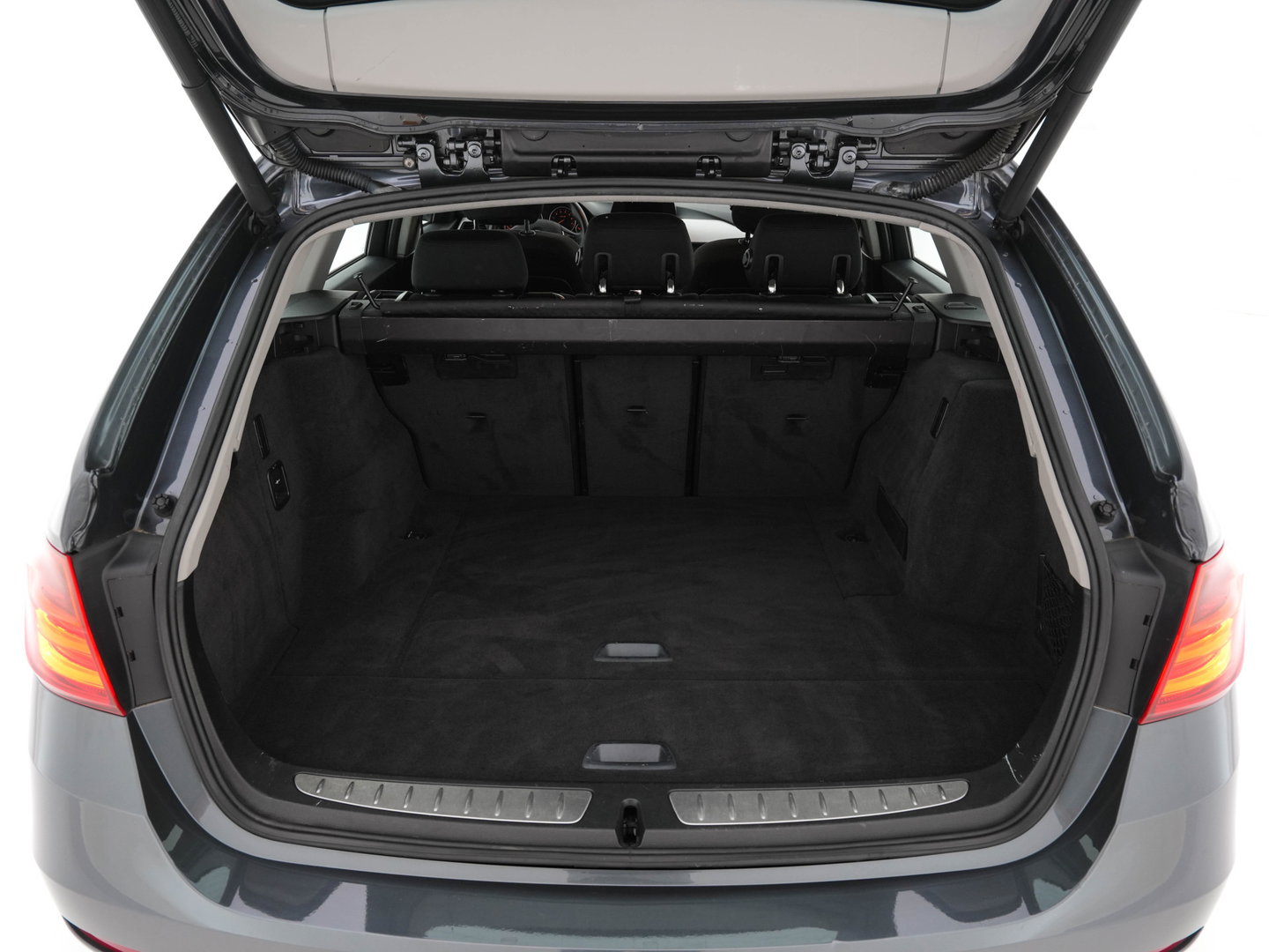 BMW 3 Serie Touring 316i Business Aut. *NAVI-FULLMAP | SPORTSEATS | AIRCO | CRUISE | 18''ALU*