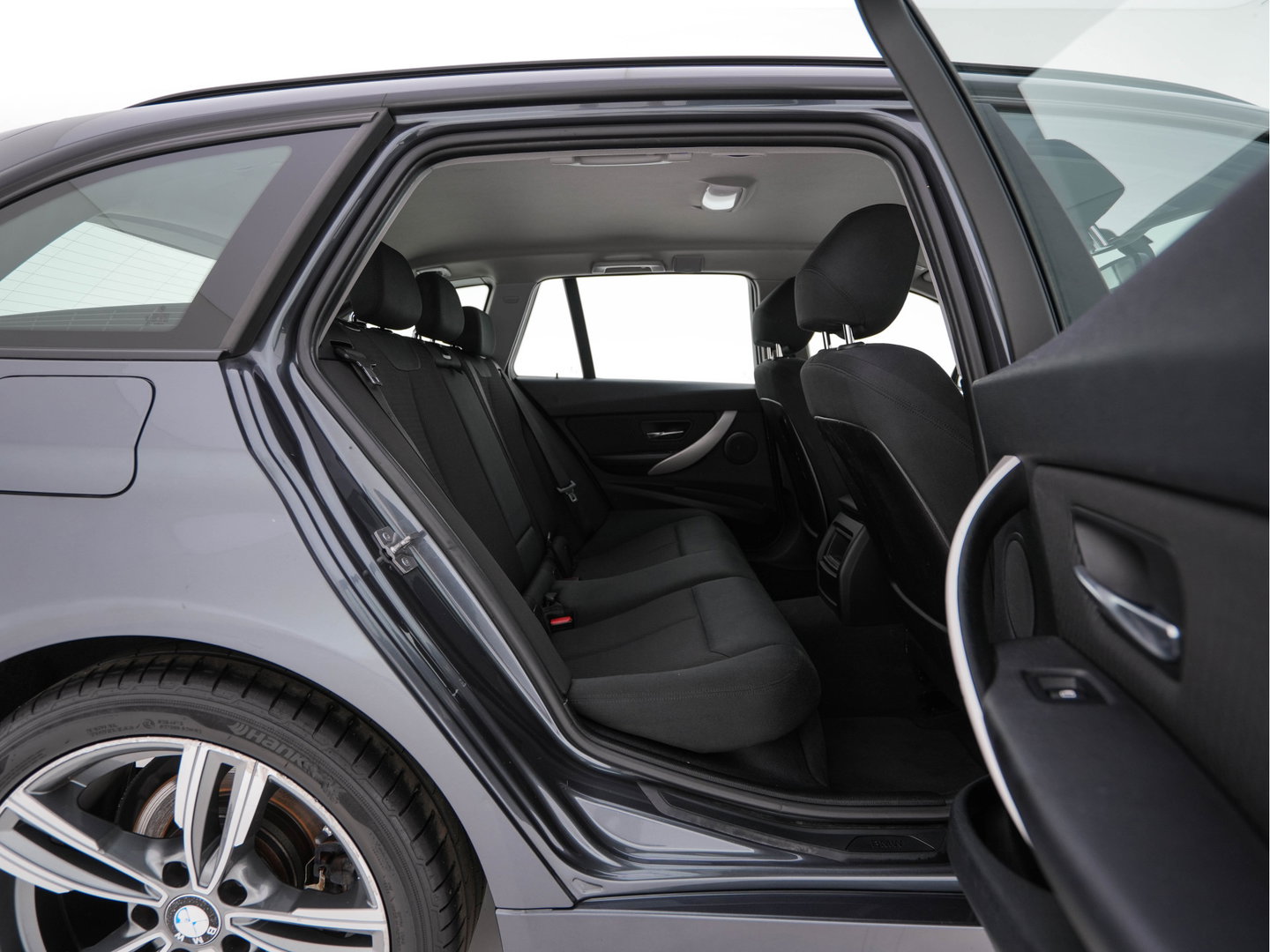 BMW 3 Serie Touring 316i Business Aut. *NAVI-FULLMAP | SPORTSEATS | AIRCO | CRUISE | 18''ALU*