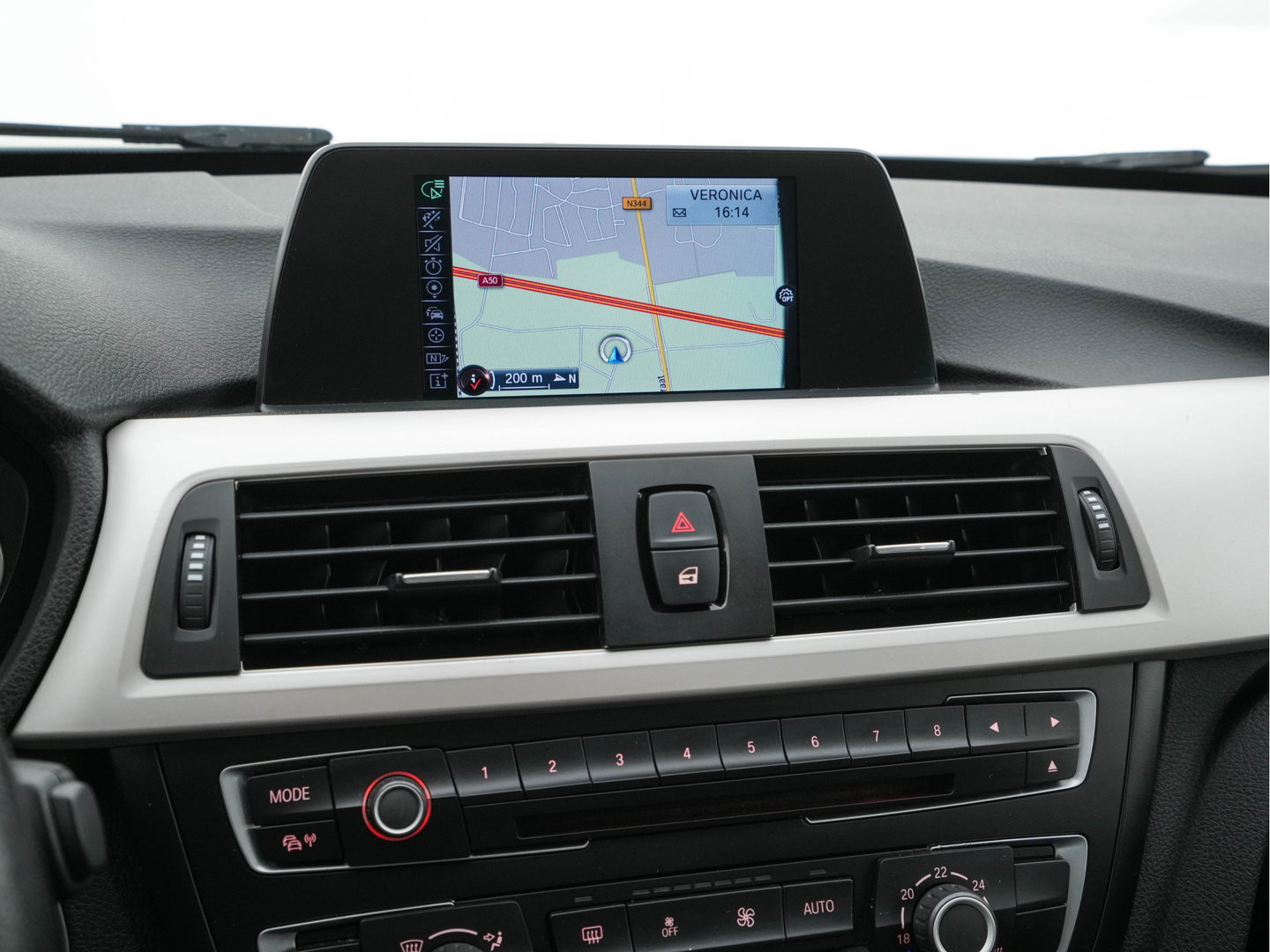 BMW 3 Serie Touring 316i Business Aut. *NAVI-FULLMAP | SPORTSEATS | AIRCO | CRUISE | 18''ALU*