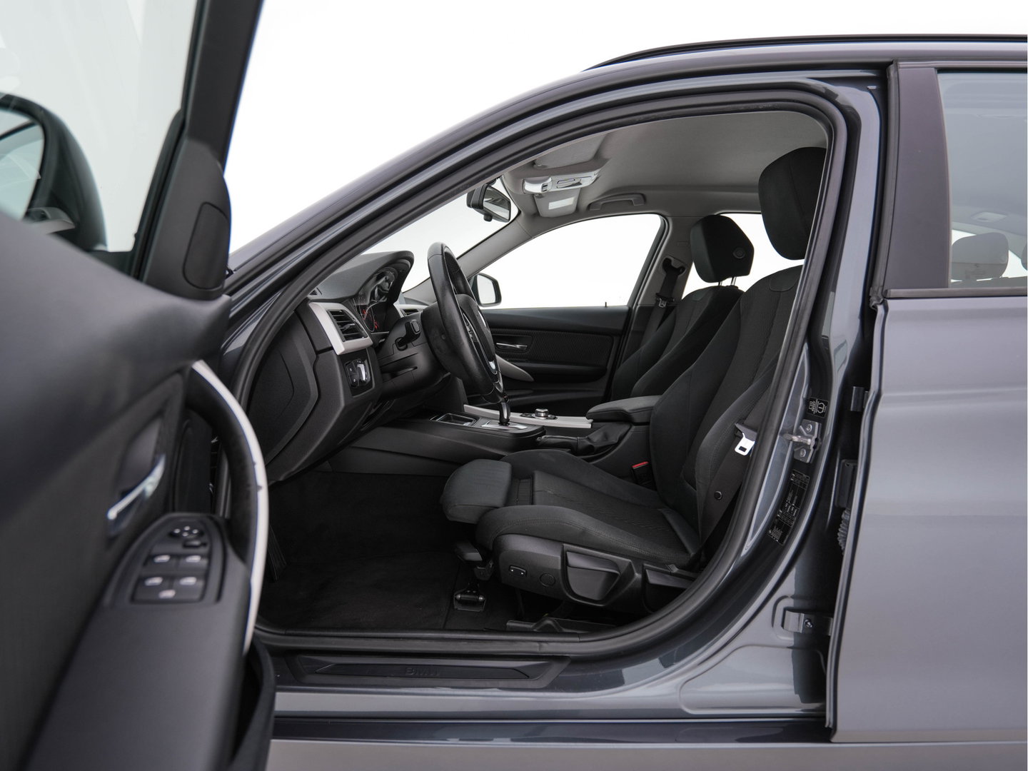 BMW 3 Serie Touring 316i Business Aut. *NAVI-FULLMAP | SPORTSEATS | AIRCO | CRUISE | 18''ALU*