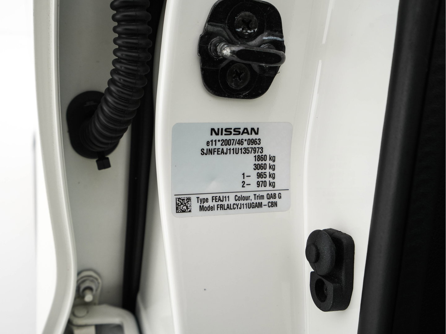 Nissan QASHQAI 1.2 Tekna *PANO | LEATHER | TOPVIEW | BLINDSPOT | LED-LIGHTS | NAVI-FULLMAP | HEATED-COMFORTSEATS | KEYLESS | DAB+ | PRIVACY-GLASS | ECC | AMBIENTLIGHT | LANE-ASSIST | PDC | TOWBAR | 19''ALU*