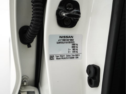 Nissan QASHQAI 1.2 Tekna *PANO | LEATHER | TOPVIEW | BLINDSPOT | LED-LIGHTS | NAVI-FULLMAP | HEATED-COMFORTSEATS | KEYLESS | DAB+ | PRIVACY-GLASS | ECC | AMBIENTLIGHT | LANE-ASSIST | PDC | TOWBAR | 19''ALU*