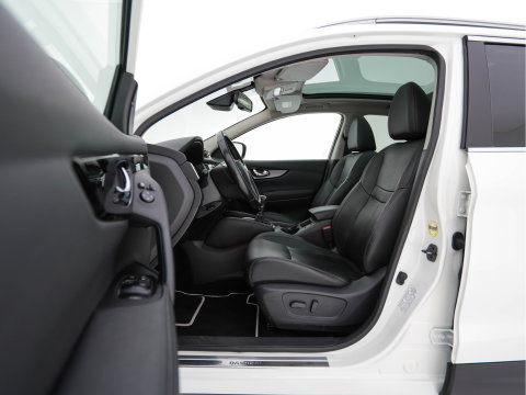 Nissan QASHQAI 1.2 Tekna *PANO | LEATHER | TOPVIEW | BLINDSPOT | LED-LIGHTS | NAVI-FULLMAP | HEATED-COMFORTSEATS | KEYLESS | DAB+ | PRIVACY-GLASS | ECC | AMBIENTLIGHT | LANE-ASSIST | PDC | TOWBAR | 19''ALU*