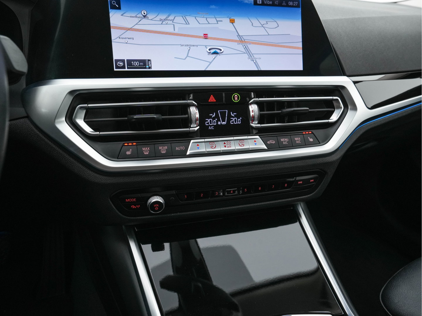 BMW 3-serie 330e eDrive Edition (Plug-In) (INCL-BTW) Aut. *LEATHER | FULL-LED | DIGI-COCKPIT | HEATED-SPORTSEATS | PRIVACYGLASS | AMBIENTLIGHT | DAB | NAVI-FULLMAP | ECC | CARPLAY | PDC | CRUI/SE | 18''ALU*
