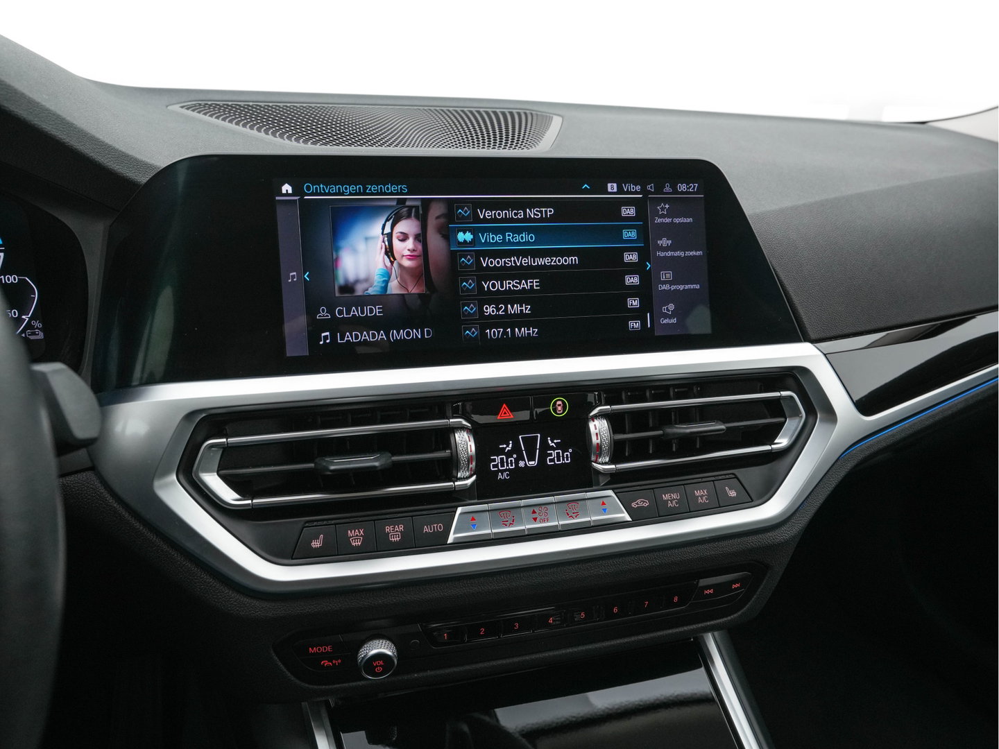 BMW 3-serie 330e eDrive Edition (Plug-In) (INCL-BTW) Aut. *LEATHER | FULL-LED | DIGI-COCKPIT | HEATED-SPORTSEATS | PRIVACYGLASS | AMBIENTLIGHT | DAB | NAVI-FULLMAP | ECC | CARPLAY | PDC | CRUI/SE | 18''ALU*