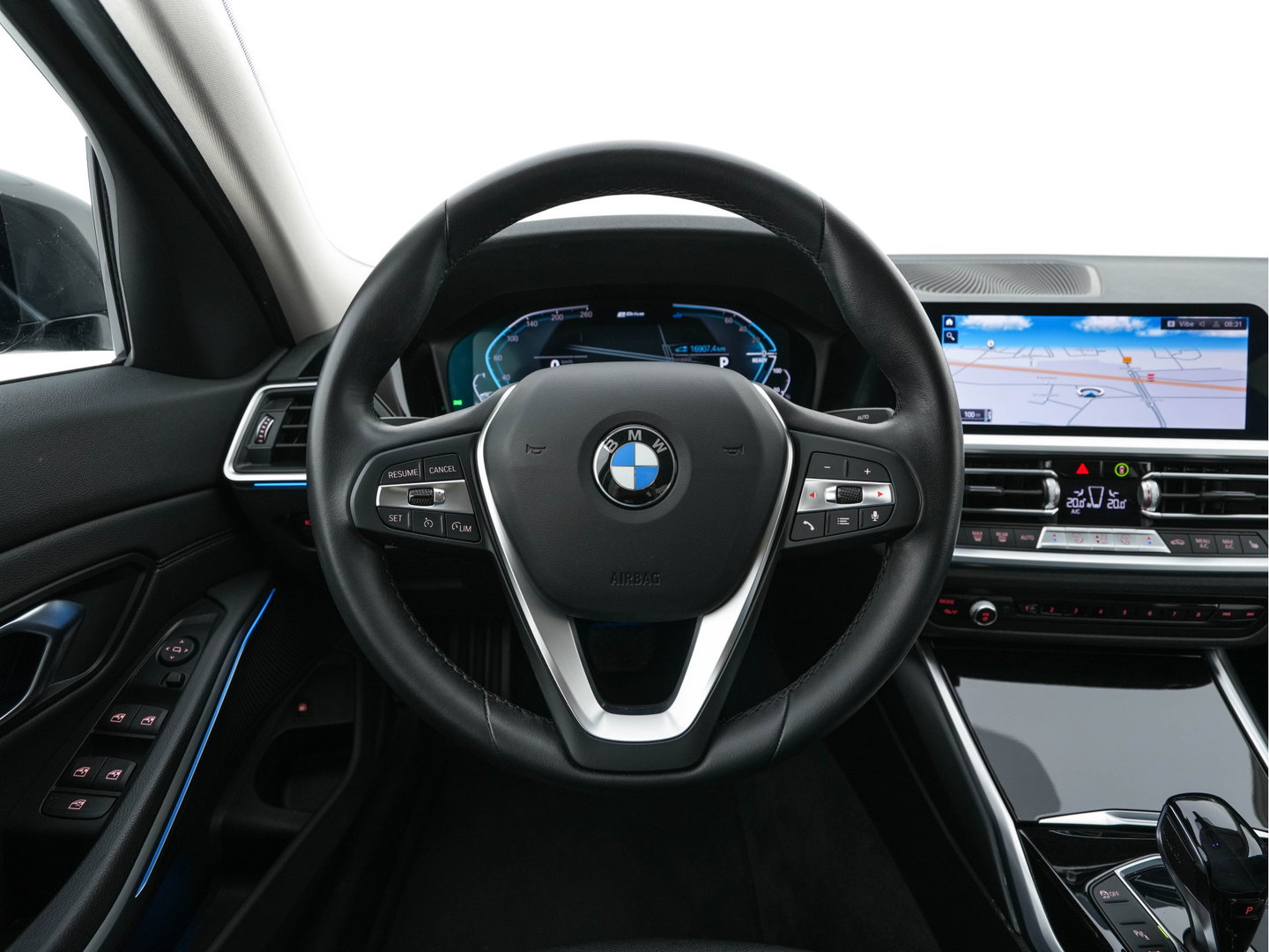 BMW 3-serie 330e eDrive Edition (Plug-In) (INCL-BTW) Aut. *LEATHER | FULL-LED | DIGI-COCKPIT | HEATED-SPORTSEATS | PRIVACYGLASS | AMBIENTLIGHT | DAB | NAVI-FULLMAP | ECC | CARPLAY | PDC | CRUI/SE | 18''ALU*