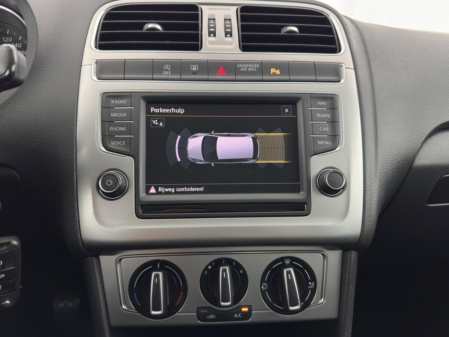 Volkswagen Polo 1.4 TDI Business Edition ( ⚠️ ) *NAVI-FULLMAP | AIRCO | CRUISE | PDC | CARPLAY | COMFORTSEATS |  PRIVACY-GLASS  | 15''ALU*