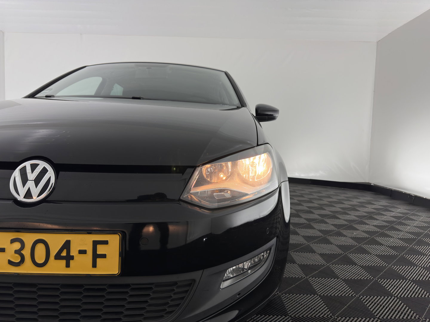 Volkswagen Polo 1.4 TDI Business Edition ( ⚠️ ) *NAVI-FULLMAP | AIRCO | CRUISE | PDC | CARPLAY | COMFORTSEATS |  PRIVACY-GLASS  | 15''ALU*