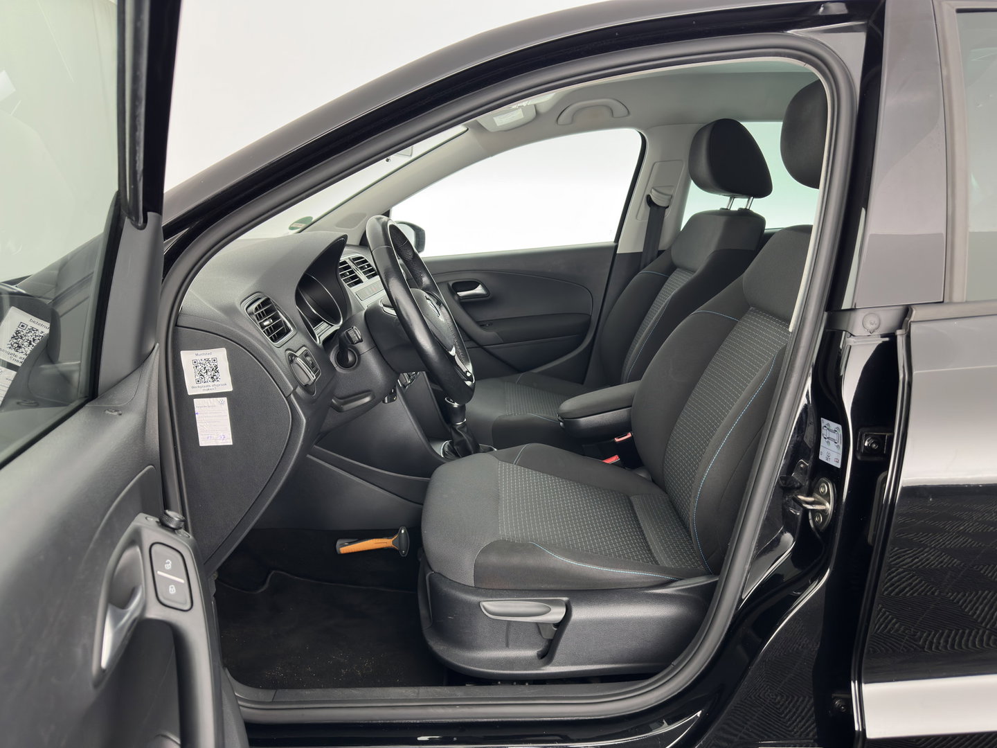 Volkswagen Polo 1.4 TDI Business Edition ( ⚠️ ) *NAVI-FULLMAP | AIRCO | CRUISE | PDC | CARPLAY | COMFORTSEATS |  PRIVACY-GLASS  | 15''ALU*