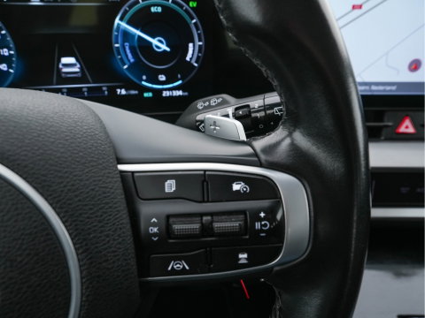 Kia Sportage 1.6 T-GDi Hybrid Dynamic-Line AWD (Plug-In) (INCL-BTW)  Aut. *FULL-LED | ADAPTIVE-CRUISE | WIDESCREEN-COCKPIT | NAVI-FULLMAP | DAB | COMFORTSEATS | ECC | SHIFTPADDLES | CAMERA | PDC | CARPLAY | 19''ALU*
